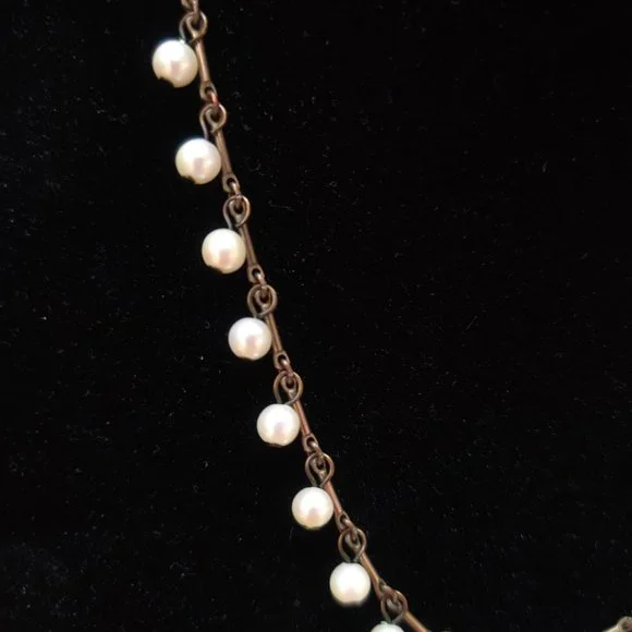 Kerri Linden faux pearl necklace - Picture 2 of 7